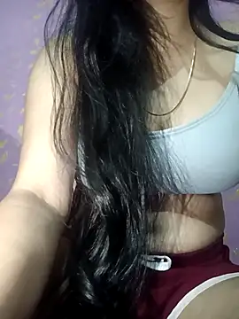 Snapshot of Qween_Seelu chatting on 04.07.26 Qween Seelu online show from 04.07.26