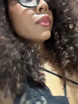 CurlyOopsieXXX online show from 05.15.26