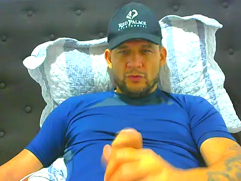 Snapshot of altenori chatting on 05.13.26 altenori online show from 05.13.26