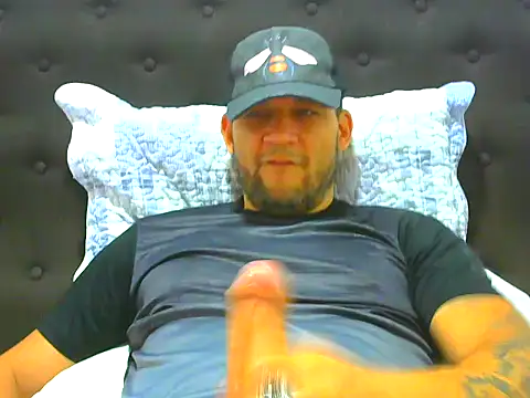 Snapshot of altenori chatting on 05.24.26 altenori online show from 05.24.26