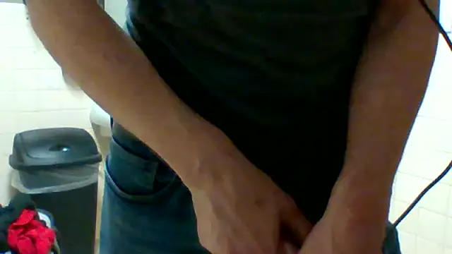 Snapshot of riotstarter187 chatting on 03.23.26 riotstarter187 online show from 03.23.26