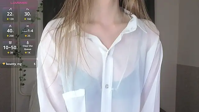 Snapshot of Emily_Nelsonn chatting on 06.27.26 Emily Nelsonn online show from 06.27.26