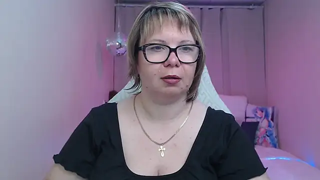Snapshot of BonnnyBoobsy chatting on 05.29.26 BonnnyBoobsy online show from 05.29.26