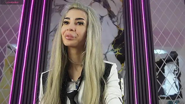 ZyraAngel online show from 04.20.26