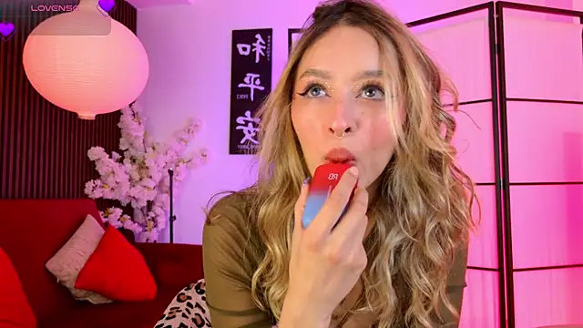 Elysia carter online show from 07.12.26