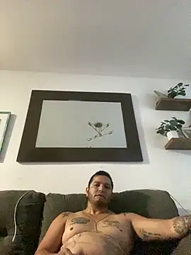 HOTB0Y18 online show from 04.01.26