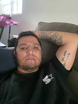 HOTB0Y18 online show from 05.13.26