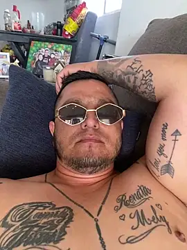 HOTB0Y18 online show from 05.25.26