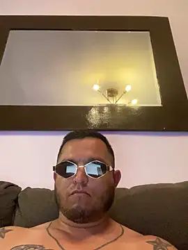 HOTB0Y18 online show from 05.26.26