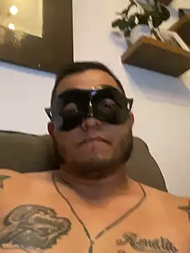 HOTB0Y18 online show from 05.29.26