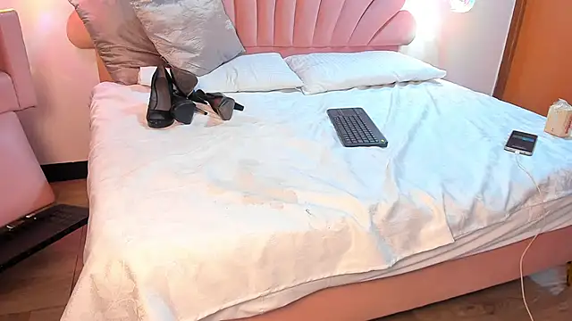 SabrinaVantress online show from 04.24.26