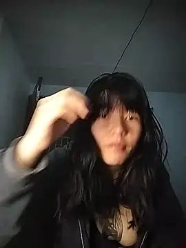 Moon Thompson online show from 06.06.26