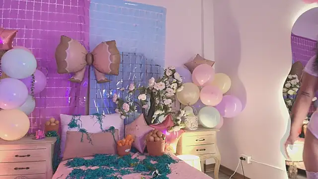 Snapshot of scarlett_d_ville chatting on 03.27.26 scarlett d ville online show from 03.27.26