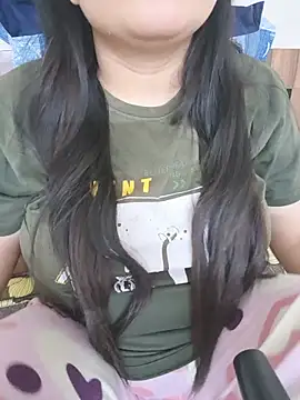 Snapshot of neelam_rawat chatting on 06.23.26 neelam rawat online show from 06.23.26