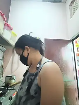 REENA-STRIP online show from 05.16.26