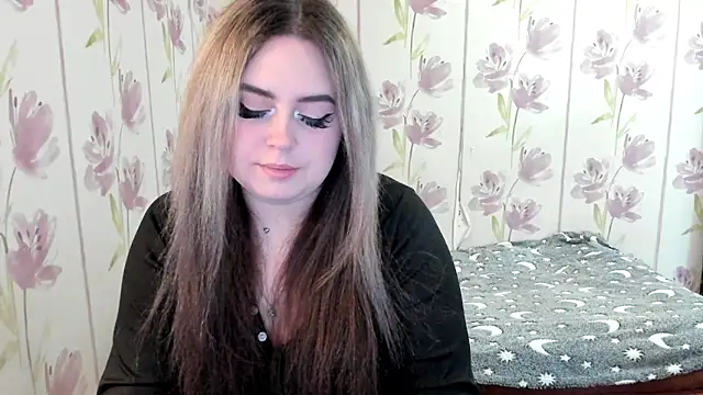 Snapshot of Agathameoww chatting on 04.15.26 Agathameoww online show from 04.15.26