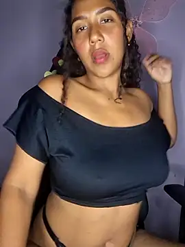 Snapshot of emily_fox01 chatting on 03.29.26 emily fox01 online show from 03.29.26