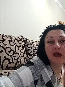 HelgaDennis online show from 04.14.26