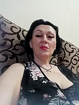 Snapshot of HelgaDennis chatting on 07.15.26 HelgaDennis online show from 07.15.26
