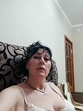 Snapshot of HelgaDennis chatting on 07.26.26 HelgaDennis online show from 07.26.26