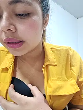 Yelii  online show from 06.08.26
