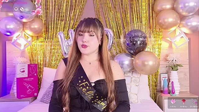 ElenaGilbertAdams online show from 07.24.26