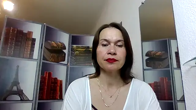 Snapshot of Selena_Moo chatting on 05.13.26 Selena Moo online show from 05.13.26