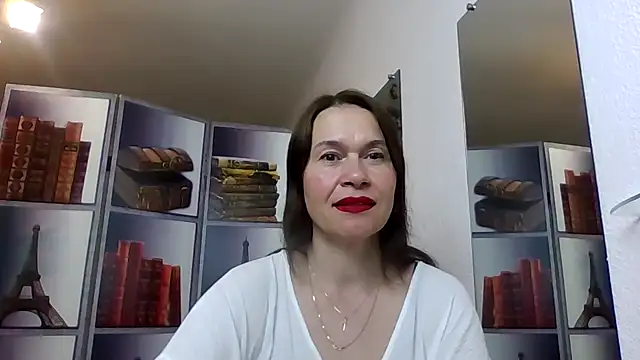 Snapshot of Selena_Moo chatting on 05.18.26 Selena Moo online show from 05.18.26