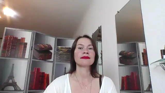 Snapshot of Selena_Moo chatting on 05.21.26 Selena Moo online show from 05.21.26
