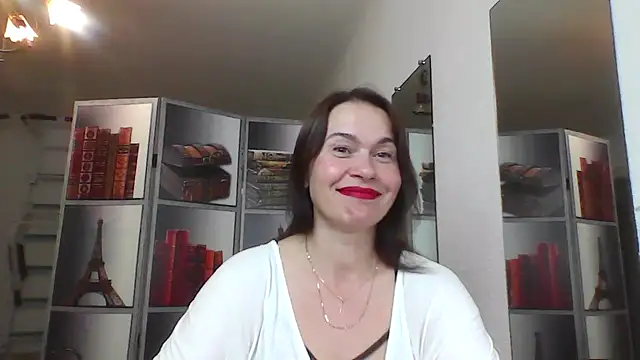 Snapshot of Selena_Moo chatting on 06.02.26 Selena Moo online show from 06.02.26