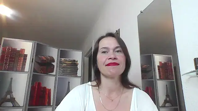 Snapshot of Selena_Moo chatting on 06.04.26 Selena Moo online show from 06.04.26