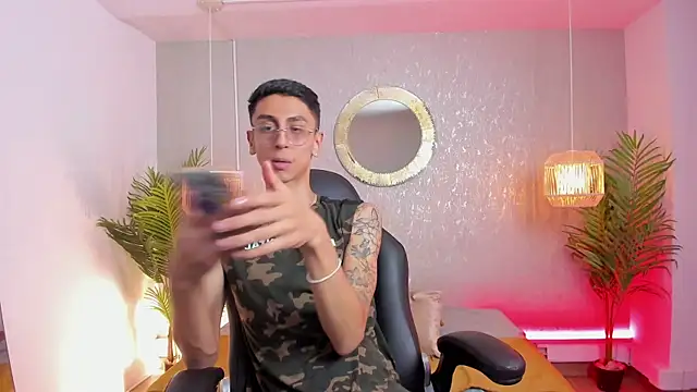 Snapshot of Gio_carangi chatting on 05.15.26 Gio carangi online show from 05.15.26