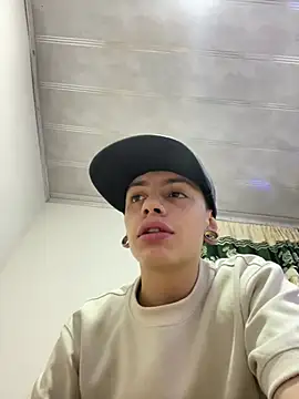 Snapshot of purple_755 chatting on 03.20.26 purple 755 online show from 03.20.26