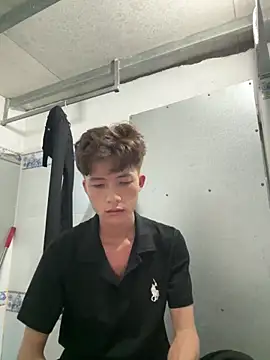 Nguyencuong1999 online show from 04.24.26