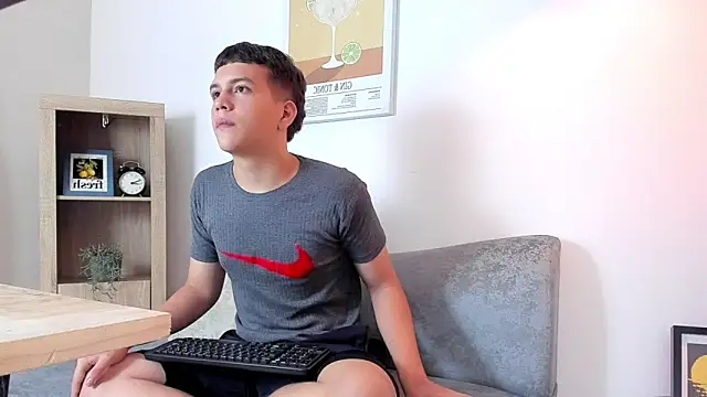 Snapshot of dennis_hills chatting on 03.21.26 dennis hills online show from 03.21.26