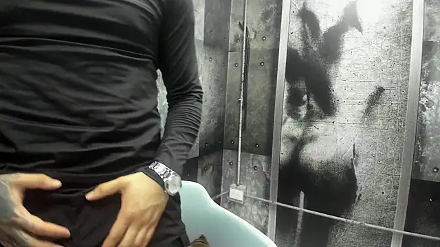 Snapshot of Gury_tattoo chatting on 06.30.26 Gury tattoo online show from 06.30.26