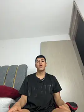 Snapshot of Angel_khouri_ chatting on 04.20.26 Angel khouri online show from 04.20.26