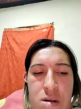 Snapshot of Greta_silber26 chatting on 04.15.26 Greta silber26 online show from 04.15.26