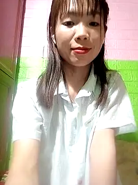 AmyLinee01 online show from 05.09.26