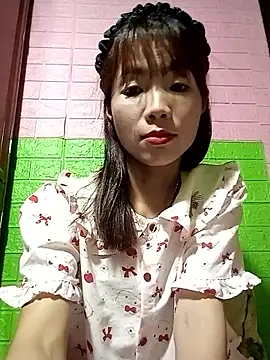 AmyLinee01 online show from 05.11.26