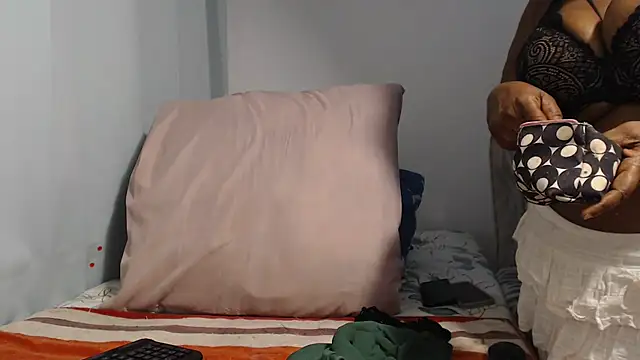 Lucia-boobs online show from 07.03.26