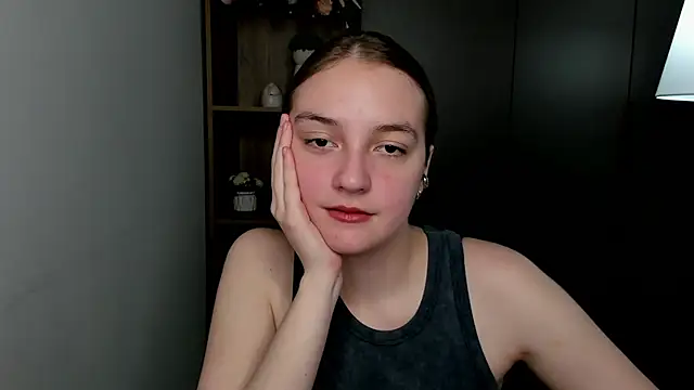 Snapshot of AmiBeguhl chatting on 03.23.26 AmiBeguhl online show from 03.23.26