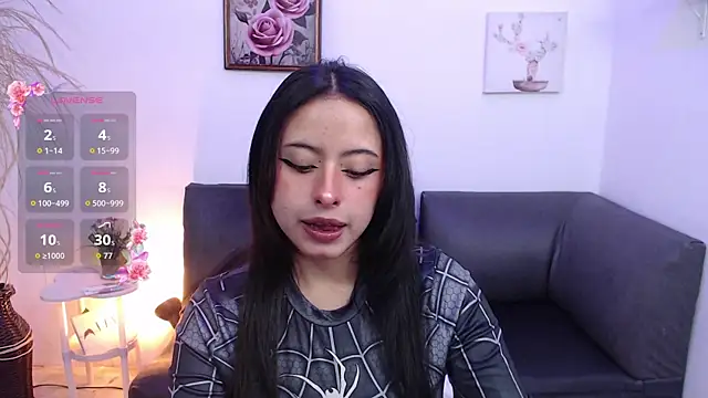 Snapshot of Nina_petitte chatting on 04.03.26 Nina petitte online show from 04.03.26