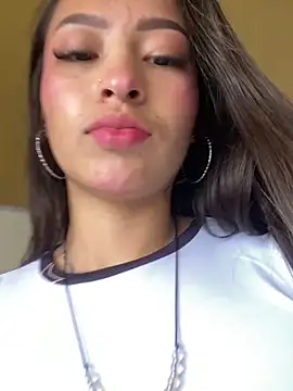 Snapshot of Itze_Mua chatting on 06.07.26 Itze Mua online show from 06.07.26