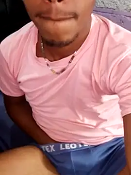 Snapshot of Xmoreno31 chatting on 04.04.26 Xmoreno31 online show from 04.04.26