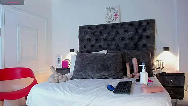 samara warren7 online show from 05.21.26