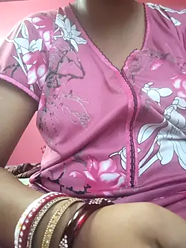 Snapshot of itz-priya chatting on 04.16.26 itz-priya online show from 04.16.26