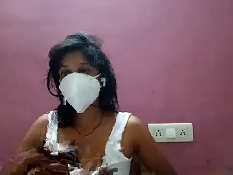 Snapshot of pirtisha chatting on 03.23.26 pirtisha online show from 03.23.26