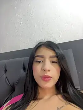 Snapshot of Hannaa_blondee chatting on 04.08.26 Hannaa blondee online show from 04.08.26