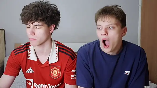 Snapshot of 1gay1straight chatting on 03.23.26 1gay1straight online show from 03.23.26